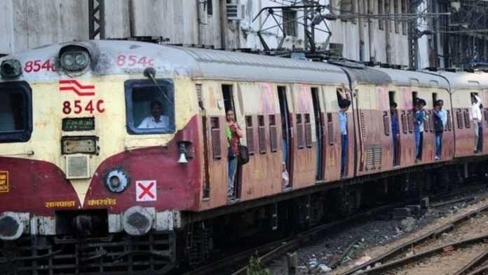 मुंबईच्या लाईफलाईनने 4 दिवसात घेतला 27 जणांचा जीव | 27 people died in 4 days mumbai local train accident