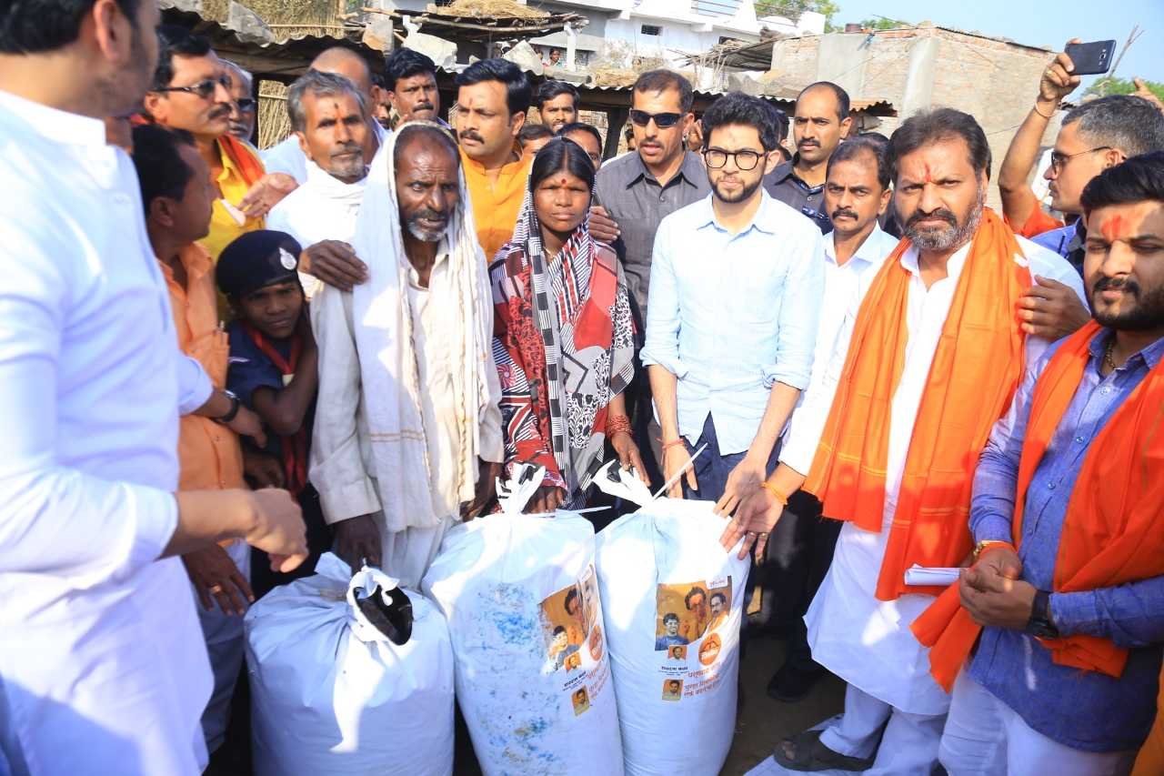 दुष्काळ ग्रस्तांच्या मदतीसाठी आदित्य ठाकरे यांचा जालना दौरा | aditya thackeray in jalna