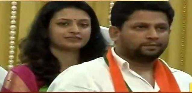 Sujay- Vikhane's- BJP- at the BJP- entrance- Dhanashree |सुजय विखे