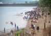 खडकवासला | A crowd of tourists on the Khadakwasla dam due to the wicket