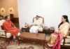 उद्धव ठाकरें | Party chief Uddhav Thackeray meets Governor