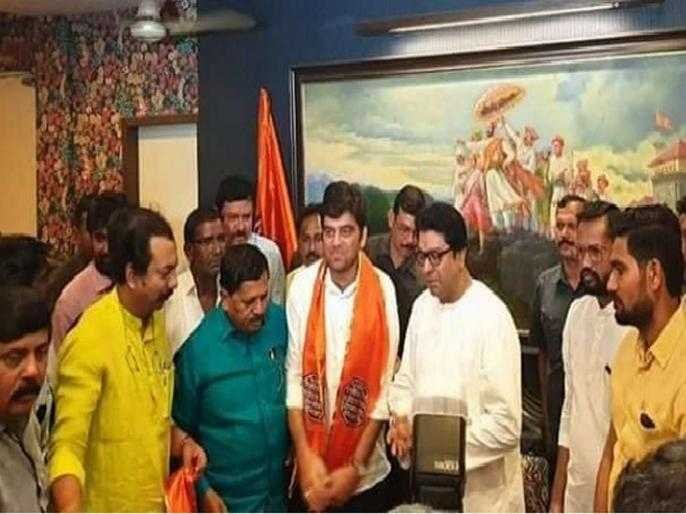ठाकरे घराण्यावर टीका करणाऱ्या जाधवांना - Jadhavs who criticize Thackeray family