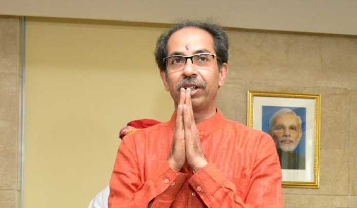 उद्धव ठाकरेंचा साधेपणा आणि नम्र-Uddhav Thackeray's simplicity and humility