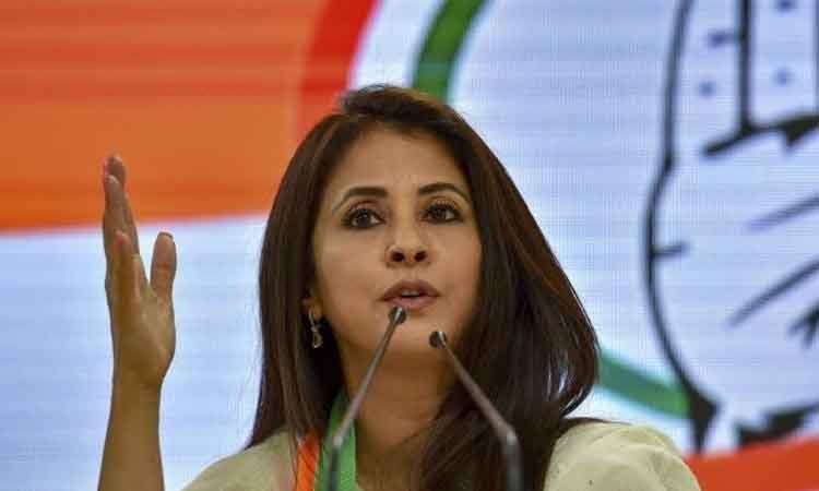 उर्मिला-मातोंडकर-यांनी-इ-Urmila-Matondkar